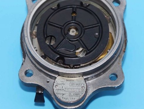 Junghans-J30-BZ-Borduhr-BoUk-1-Fl.23885-V5.1-006.jpg