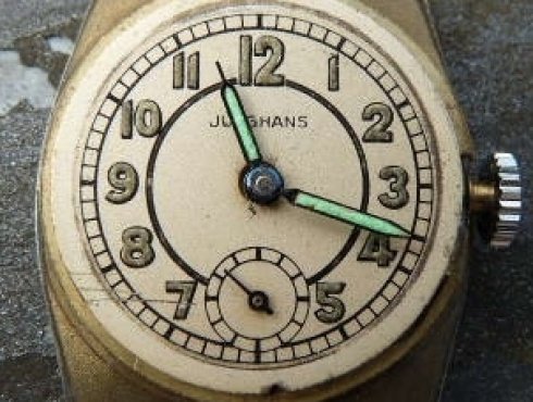 Junghans-J80-Zentra-637-Front-ohne-Gehäuse.jpg