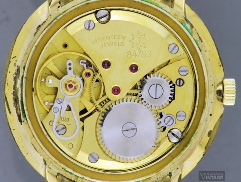 Junghans-J84_S3-Max-Bill-goldenes-Strichblatt-Sheldon-01.jpg