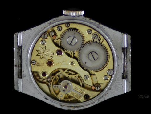 Junghans-J59-einteilige-Räderwerksbrücke-15-Jewels-003.jpg