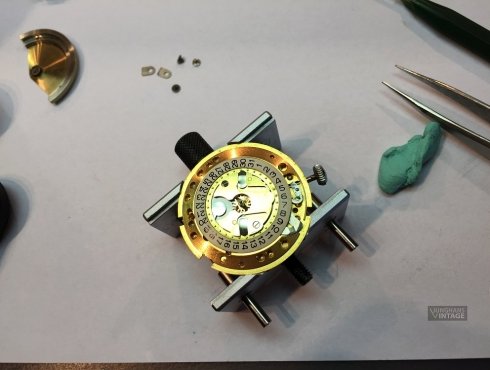 Junghans-J83_1-Junghans-683.72-033.jpg