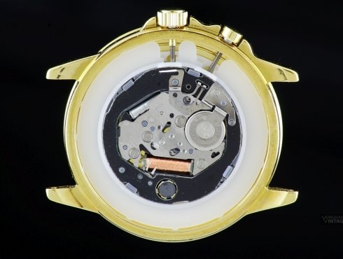 Junghans-quarz-alarm-02.jpg