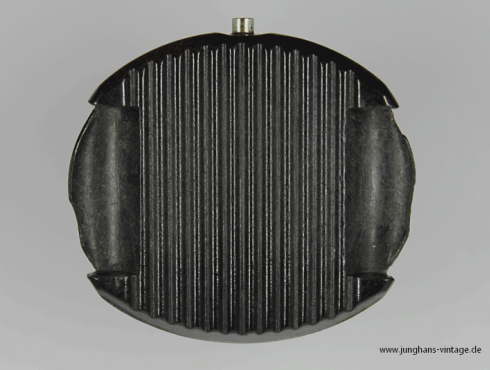 Junghans-620.00-olympic-gereinigtes-Gehäuse-cleaned-case.png