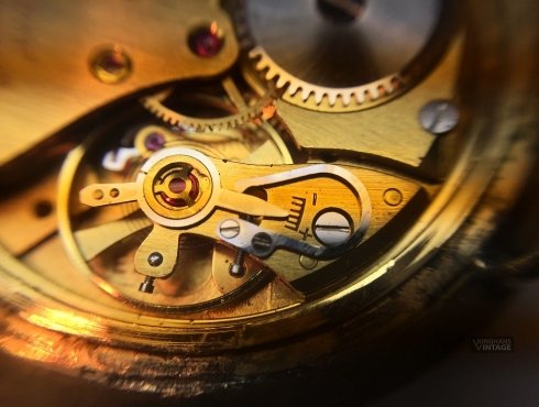 Revision-Junghans-J84S10-Meister-hidden-lugs-007.jpg