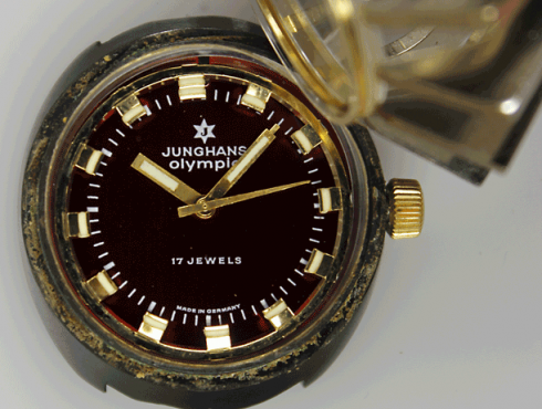 Junghans-620.00-olympic-Glas-Entfernung-removal-of-the-glas.png